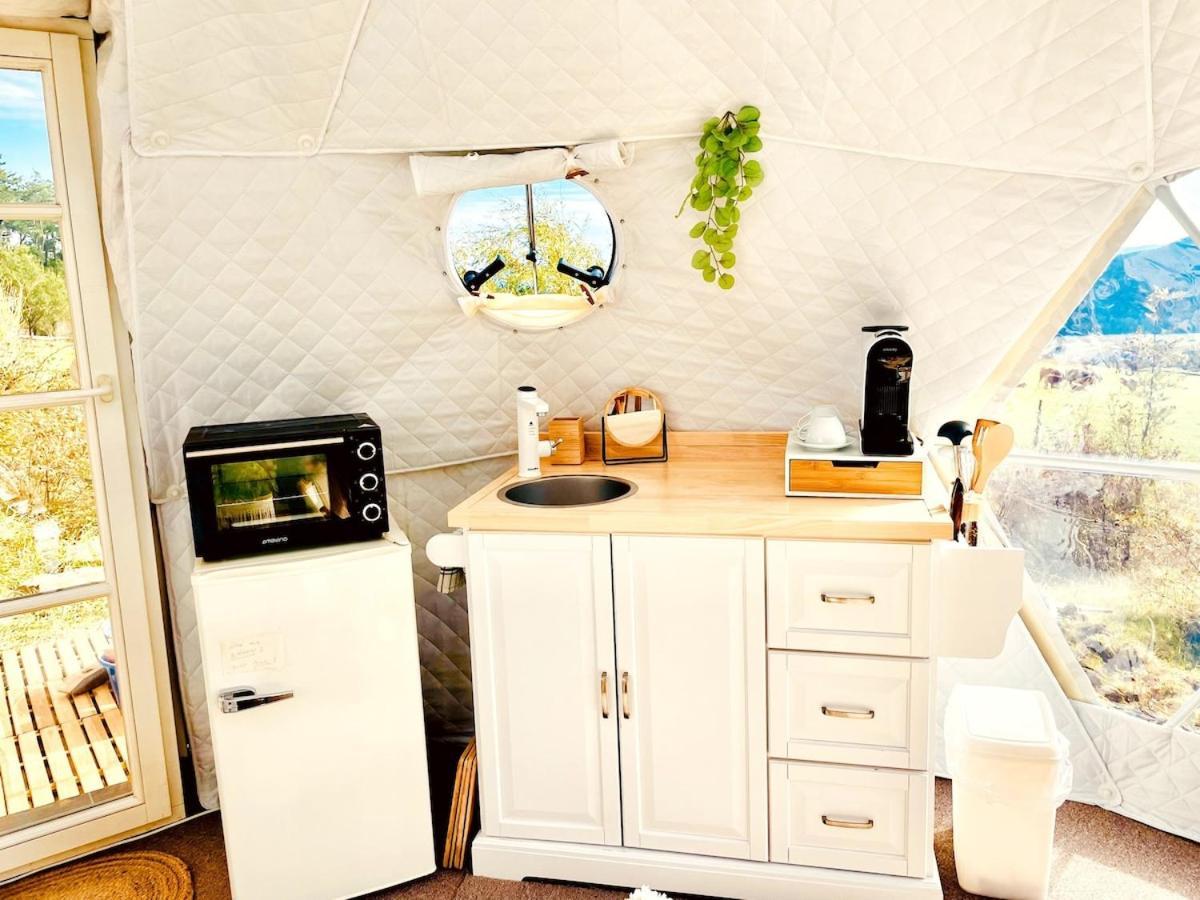 Glamping Hohe Wand - Zelt Mit Sternenfenster Und Whirlpool Hotel Maiersdorf Exterior foto