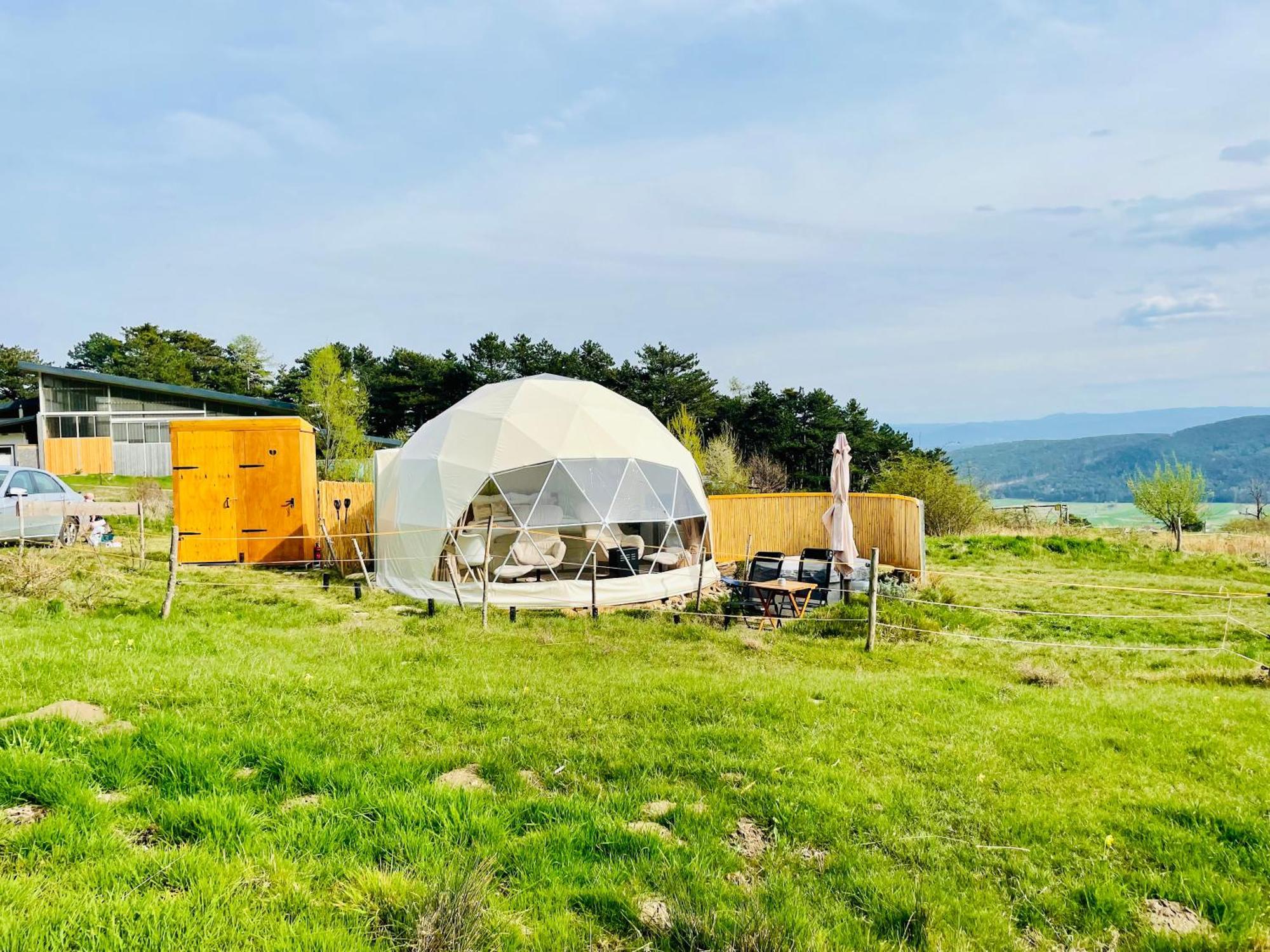 Glamping Hohe Wand - Zelt Mit Sternenfenster Und Whirlpool Hotel Maiersdorf Exterior foto